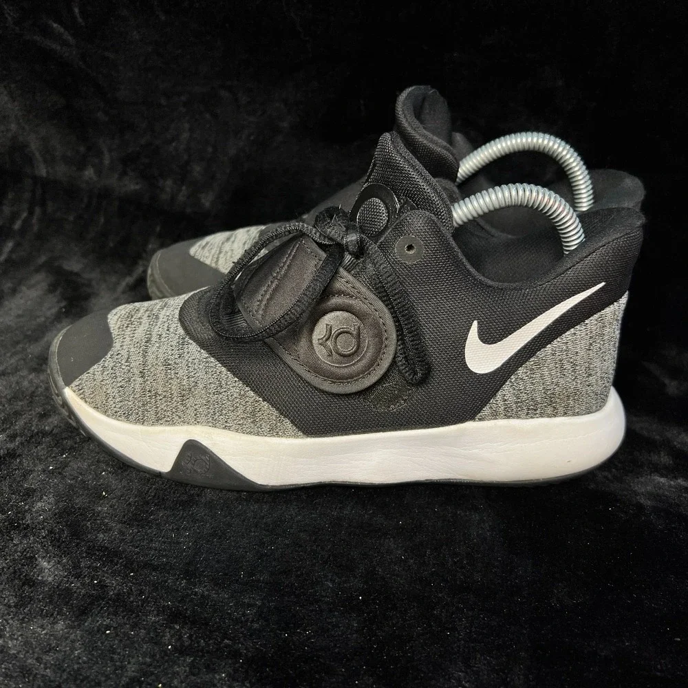 Nike KD Trey 5 VI GS AH7172-001 Kids US 5.5 Basketball Shoes Black Sneakers